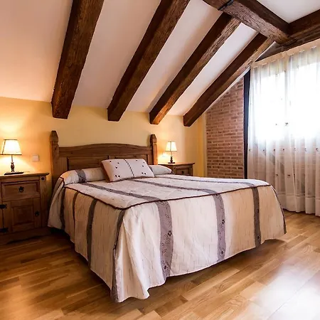 Hotell Paraiso De Gredos Cuevas Del Valle